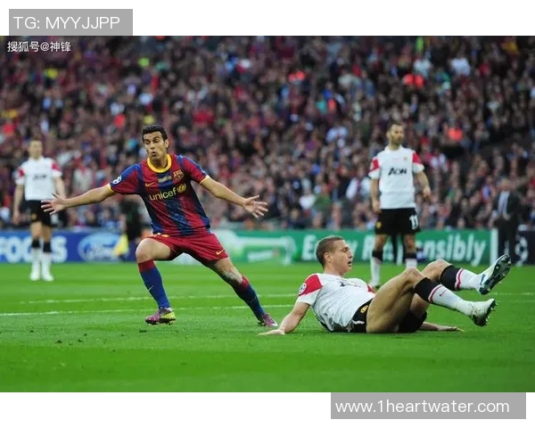 曼联与巴萨罗那巅峰对决足球巨星齐聚一堂争夺荣耀