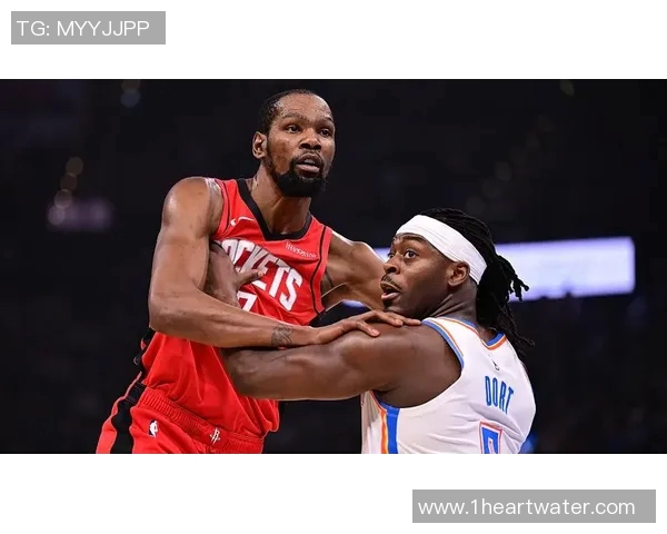 杜兰特重返勇士对阵雷霆的经典对决引发球迷热议与期待